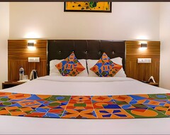Hotel Deluxe Residency (Kolagapara, India)