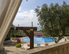 Koko talo/asunto Appartamento In Pietra, Piscina, Aria Condizionata, Posto Auto. Mare A 5min. (Gagliano del Capo, Italia)