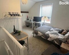 Casa/apartamento entero Large 3 Bed House, 2 Bathrooms (Ilkeston, Reino Unido)