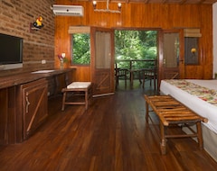 Hotel La Aldea de la Selva Lodge (Puerto Iguazú, Argentina)