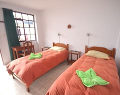 Hotel Hostal Camping Naylamp (Huanchaco, Peru)