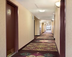 Khách sạn Days Inn & Suites By Wyndham Langley (Langley, Canada)