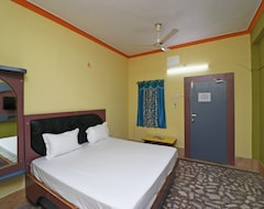 Khách sạn OYO 42729 Hotel Kavin's Inn (Chatrapur, Ấn Độ)