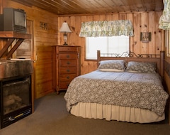 Hotel Golden Bear Cottages Resort (Big Bear Lake, USA)