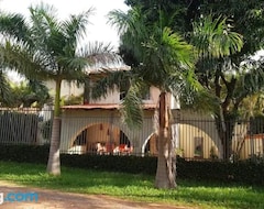 Koko talo/asunto Casa De 4 Habitaciones Con Piscina En Barrio Cerrado A 5 Minutos Del Aeropuerto Internacional (Luque, Paraguay)