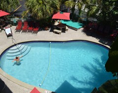 Fort Lauderdale Beach Resort Hotel & Suites (Fort Lauderdale, USA)