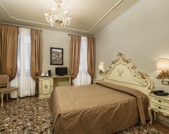 Hotel Locanda Al Leon (Venedik, İtalya)