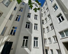 Khách sạn Lwowska Apartment (Vacsava, Ba Lan)