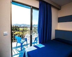 Hotel The Blue Apartments by Ibiza Feeling (San Antonio, España)