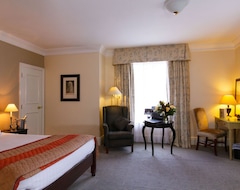 Khách sạn Hotel Brook Kingston Lodge (Kingston upon Thames, Vương quốc Anh)