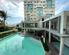 Otel One Spatial Condominium (Iloilo City, Filipinler)