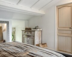Cijela kuća/apartman Maison Moulene - Ten Bedroom Villa, Sleeps 20 (Sainte-Foy-la-Grande, Francuska)