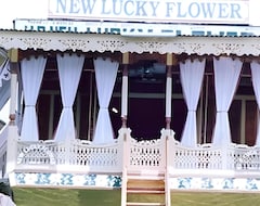 Hotel New Lucky Flower House Boat (Srinagar, India)