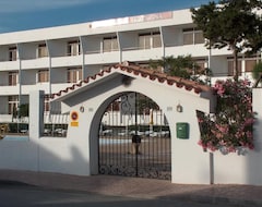 Hotel Estudios Tropicana (San Antonio, Spain)