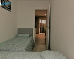 Entire House / Apartment Apartamento Breogan Coruna (A Coruña, Spain)