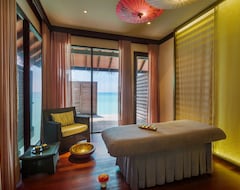 Khách sạn Velassaru Maldives Resort (South Male Atoll, Maldives)