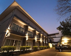 Khách sạn B2 Nakhon Sawan Boutique & Budget Hotel (Nakhon Sawan, Thái Lan)