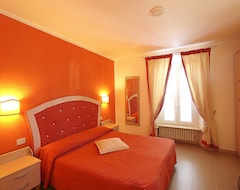 Khách sạn Residence Villa Piani (San Vincenzo, Ý)