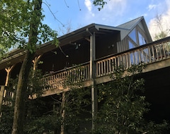 Casa/apartamento entero Secluded Cabin With Hot Tub And Wrap Around Porch 45 Minutes From Downtown Nashville (Watertown, EE. UU.)