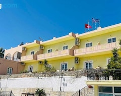 Otel Profilio Apartments & Studios (Rethymnon, Yunanistan)
