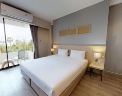 Khách sạn Rayong Chalet Hotel And Resort (Rayong, Thái Lan)