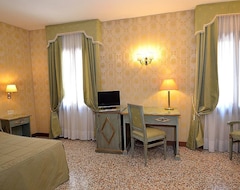 Hotel Locanda la Corte (Venedik, İtalya)