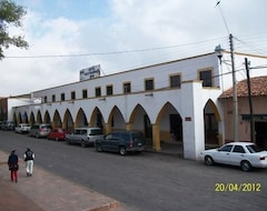 Khách sạn Hotel Amealco (Amealco de Bonfil, Mexico)