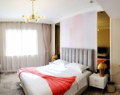 Hotel Xinglong Hotspring Mansion (Pucheng, China)
