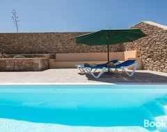 Hele huset/lejligheden Casa Marisa With Heated Pool & Garden (La Oliva, Spanien)