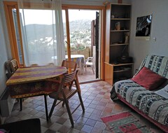 Toàn bộ căn nhà/căn hộ Nice 2p Apartment With Sea View And Moors (La Croix-Valmer, Pháp)