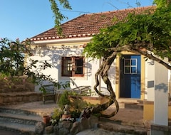 Hele huset/lejligheden Vintage Chic, Romantic, Cosy Cottage, On Edge Of Historic Centre, Yet Secluded (Sintra, Portugal)