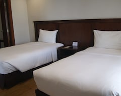 Hotel Mj And Suites (Grad Cebu, Filipini)