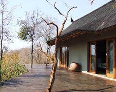 Hotel Etali Safari Lodge (Madikwe, South Africa)