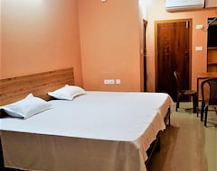 Khách sạn Skr Gusto Inn (Kottayam, Ấn Độ)