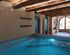 Toàn bộ căn nhà/căn hộ La Clé Des Sens Vacation Home With Mountain Views, Private Terrace And Indoor Pool. (Castelnau-Pégayrols, Pháp)