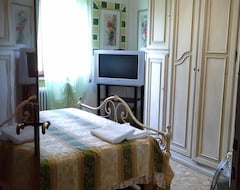 Bed & Breakfast Tropical (Lucca, Italia)