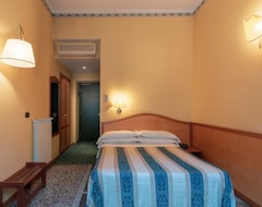Hotel Bologna (Turin, Italy)