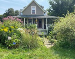 Toàn bộ căn nhà/căn hộ Classic turn of the century Maine cottage - available May through October (Portland, Hoa Kỳ)
