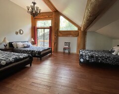 Entire House / Apartment Chalet Le Massif Spa And Lake Access (Wentworth Nord, Canada)