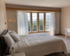 Hele huset/lejligheden Waterfront 3 Bedroom House - Max 12 Can Sleep (Mineville, Canada)