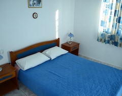 Serviced apartment Theofilos Appartements (Livadi, Greece)