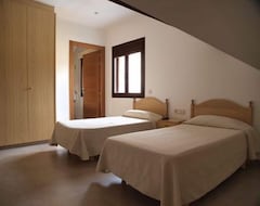 Khách sạn Hotel Cases (La Guingueta, Tây Ban Nha)