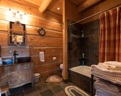 Cijela kuća/apartman Fern Hill Lodge-luxury Log Retreat On 25 Acres In Willamette Valley Wine Country (Rickreall, Sjedinjene Američke Države)