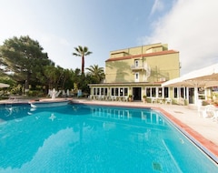 Khách sạn Hotel La Cite (Lixouri, Hy Lạp)