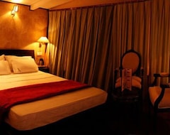 Hotel Fairmount Shimla Forest Greens (Shimla, India)