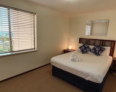 Hotel Seashells Serviced Apartments (Perth, Australia)