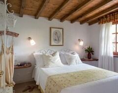 Toàn bộ căn nhà/căn hộ Lake Villa Near Rome Romantic Suite Rosa - 2 Persons (Caprarola, Ý)