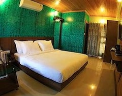 Hotel The Reserve Gorumara (Siliguri, India)
