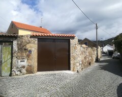 Toàn bộ căn nhà/căn hộ Holiday Between The Sea And The Mountains (Marinhas-Esposeonde, Bồ Đào Nha)
