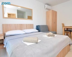 Hotelli Apartments Valentino (Podgora, Kroatia)